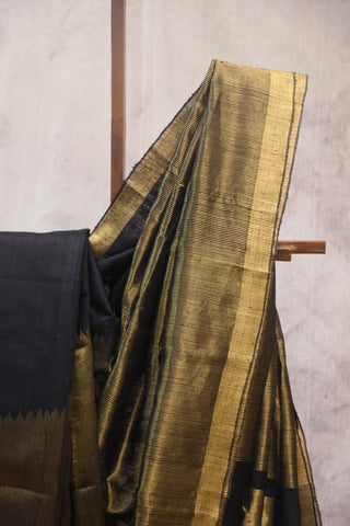 Black Fera Temple Tussar Silk Saree - SRBFTTSS775