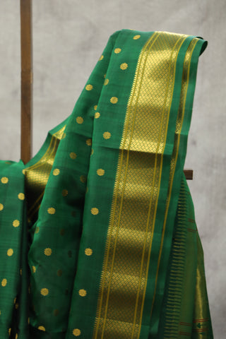 Green Gadwal Silk Saree - SRGGSS394