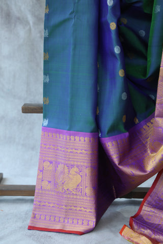 Two Tone Green Gadwal Silk Saree - SRTTGGSS423