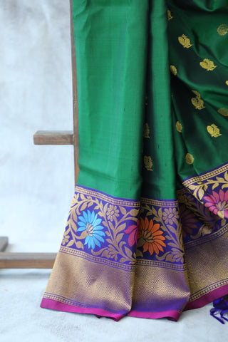 Green Gadwal Silk Saree - SRGGSS424