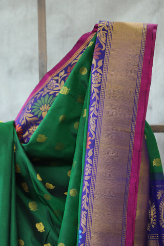 Green Gadwal Silk Saree - SRGGSS424