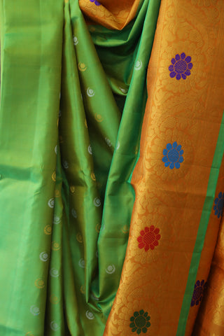 Grass Green Gadwal Silk Saree - SRGGGSS425