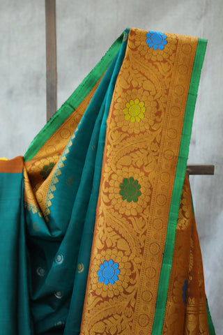 Bottle Green Gadwal Silk Saree - SRBGGSS426