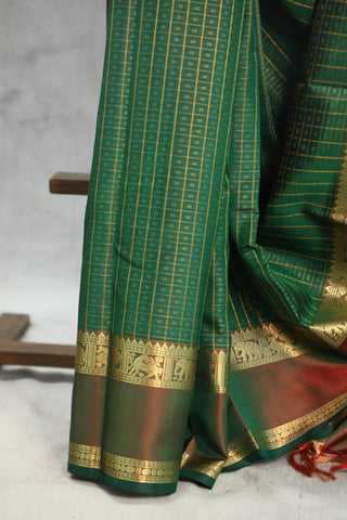 Dark Green Kanjeevaram Silk Saree - SRDGKSS567