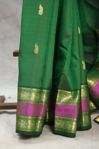 Dark Green Kanjeevaram Silk Saree - SRDKSS569