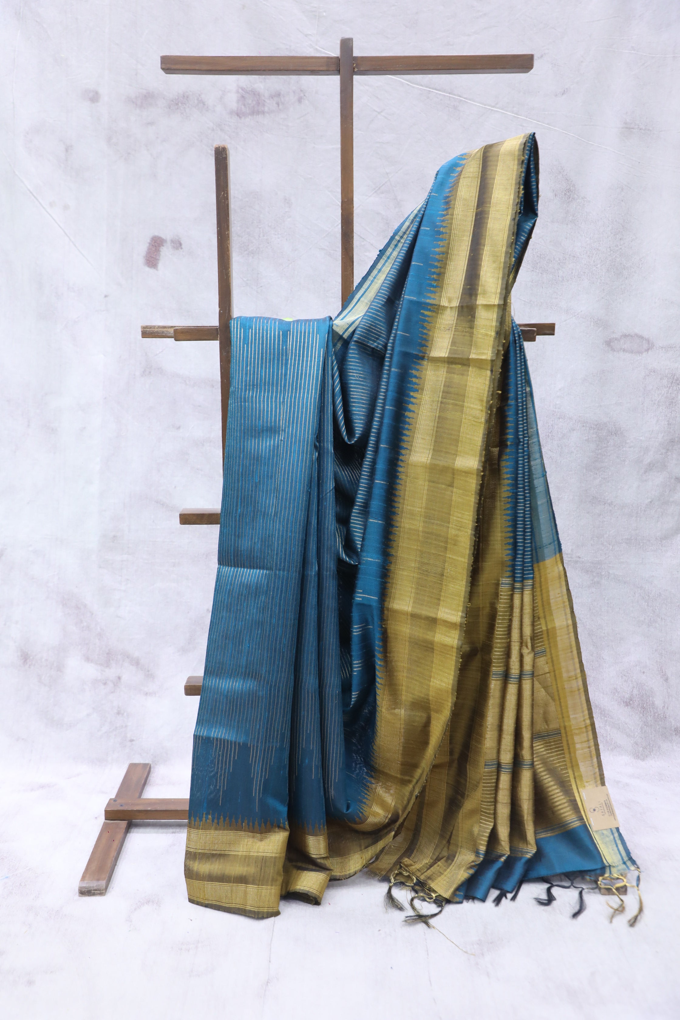 Teal Raw Silk Saree - SRTRSS615