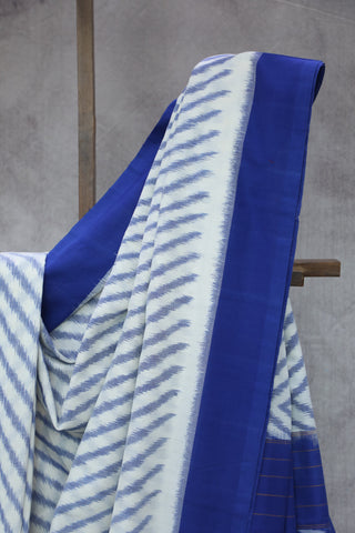 White Pochampalli Cotton Ikat Saree - SRWPCIS238