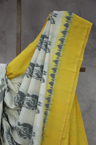 Cream Pochampalli Cotton Ikat Saree - SRCPCIS258