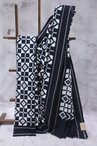 Black Pochampalli Cotton Ikat Saree - SRBPCIS272