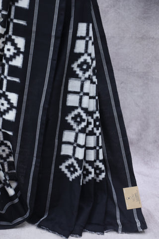 Black Pochampalli Cotton Ikat Saree - SRBPCIS272