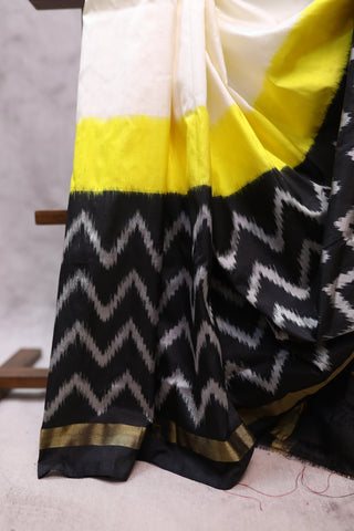 Off-White Pochampalli Silk Ikat Saree-SROWPSIS69