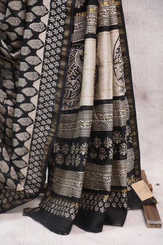 Black HBP Cotton Silk Saree With Chanderi Border - SRBCSS721