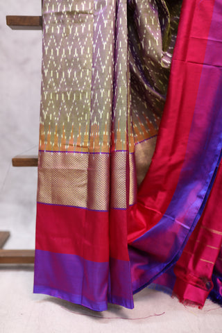 Two Tone Green Pochampalli Silk Ikat Saree-SRTTGPSIS92