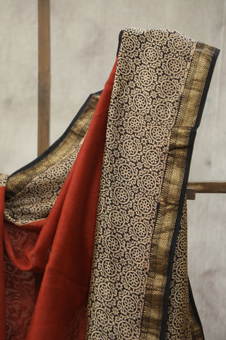 Red HBP Cotton Silk Saree With Maheshwari Border - SRRCSS756