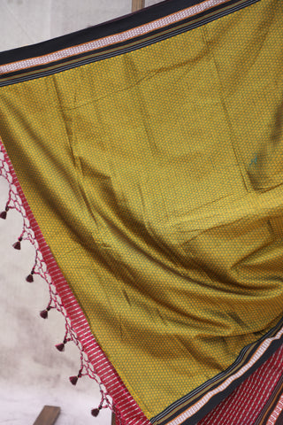 Pink Plain Khun Saree With Maroon Border-SRPPKS243