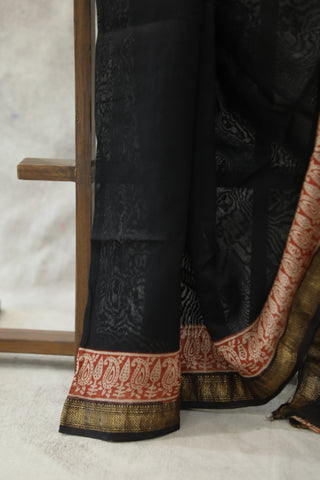 Black HBP Cotton Silk Saree With Maheshwari Border - SRBCSS755