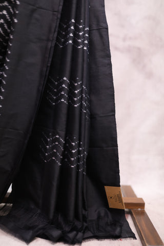 Black Pochampalli Silk Ikat Saree-SRBPSIS108