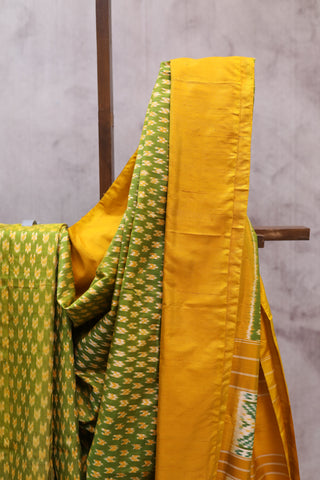 Green Pochampalli Silk Ikat Saree-SRGPSIS103