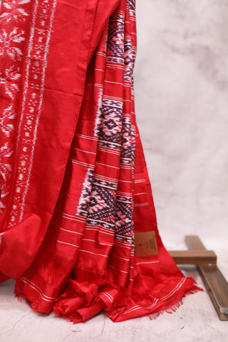 Red Pochampalli Silk Ikat Saree-SRRPSIS107