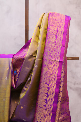 Green Gadwal Silk Saree - SRGSS336