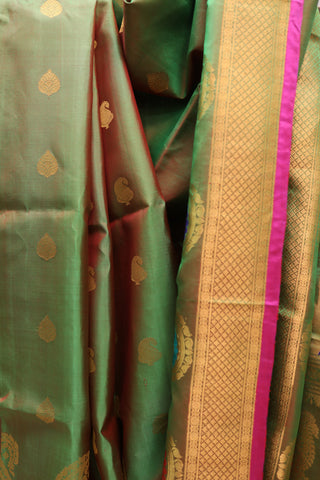 Two Tone Green Gadwal Silk Saree - SRTTGGSS330