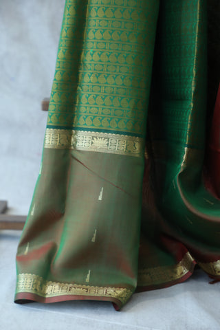 Green Kanjeevaram Silk Saree with Golden Buttas - SRGKSS573