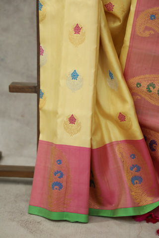 Vanilla Yellow Gadwal Silk Saree - SRVYGSS405