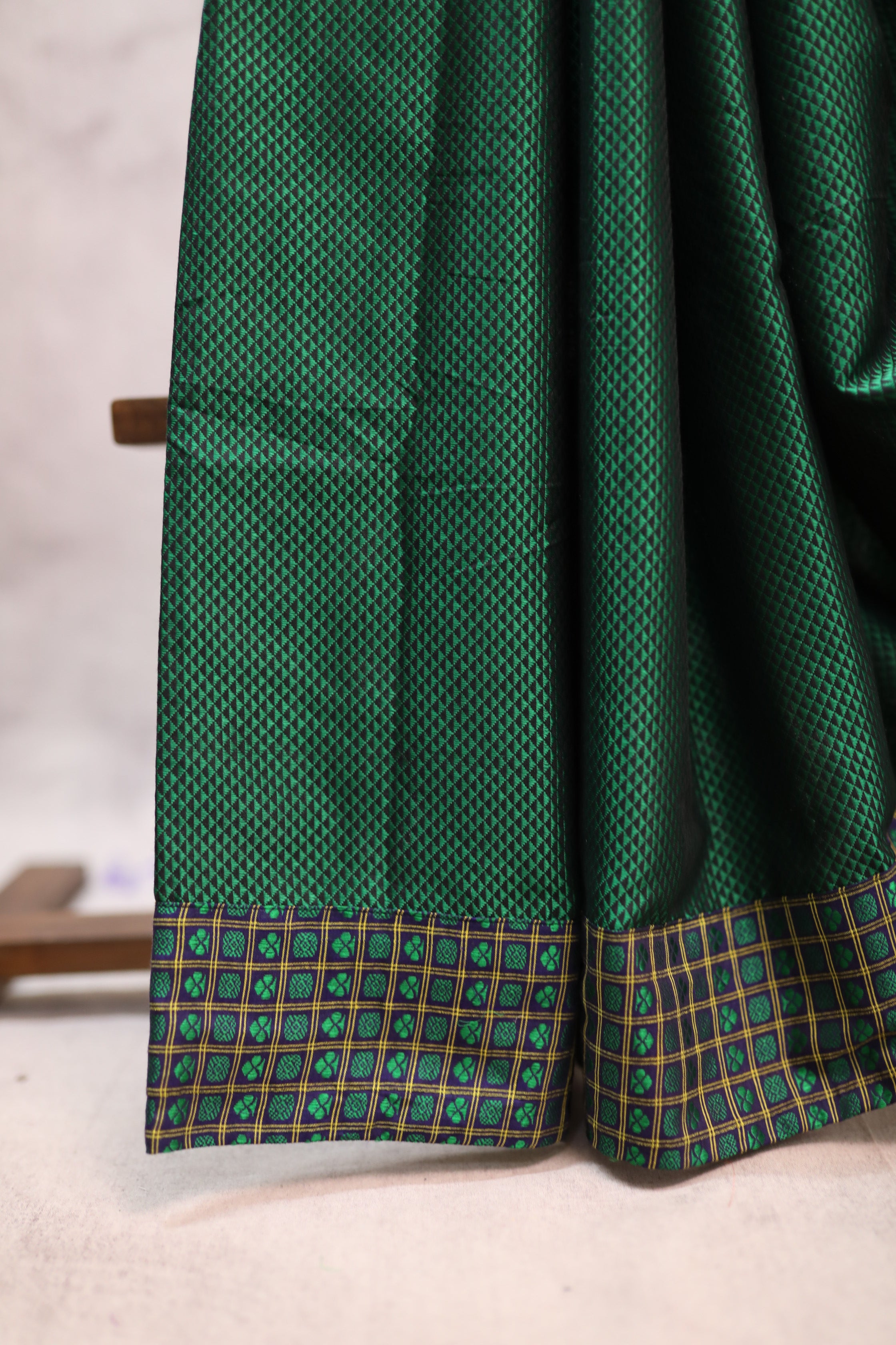 Green Signature Khun Saree