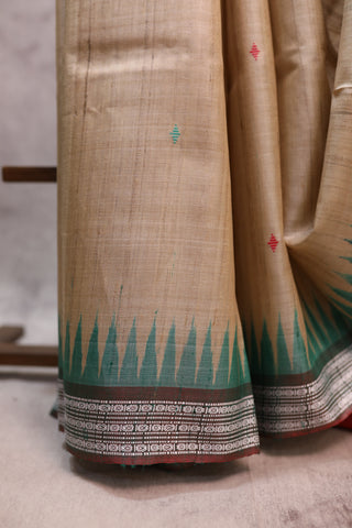 Cream Tussar Silk With Heavy Pallu Saree - SRCTSHPS740