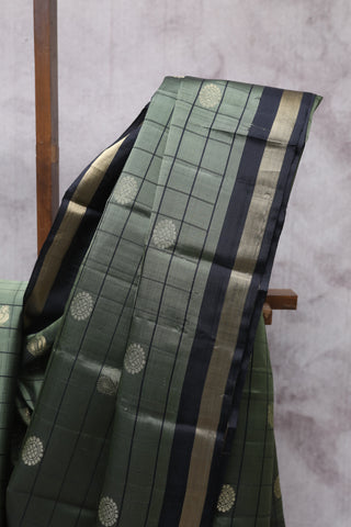 Olive Green Kanjeevaram Silk Saree-SROGKSS425