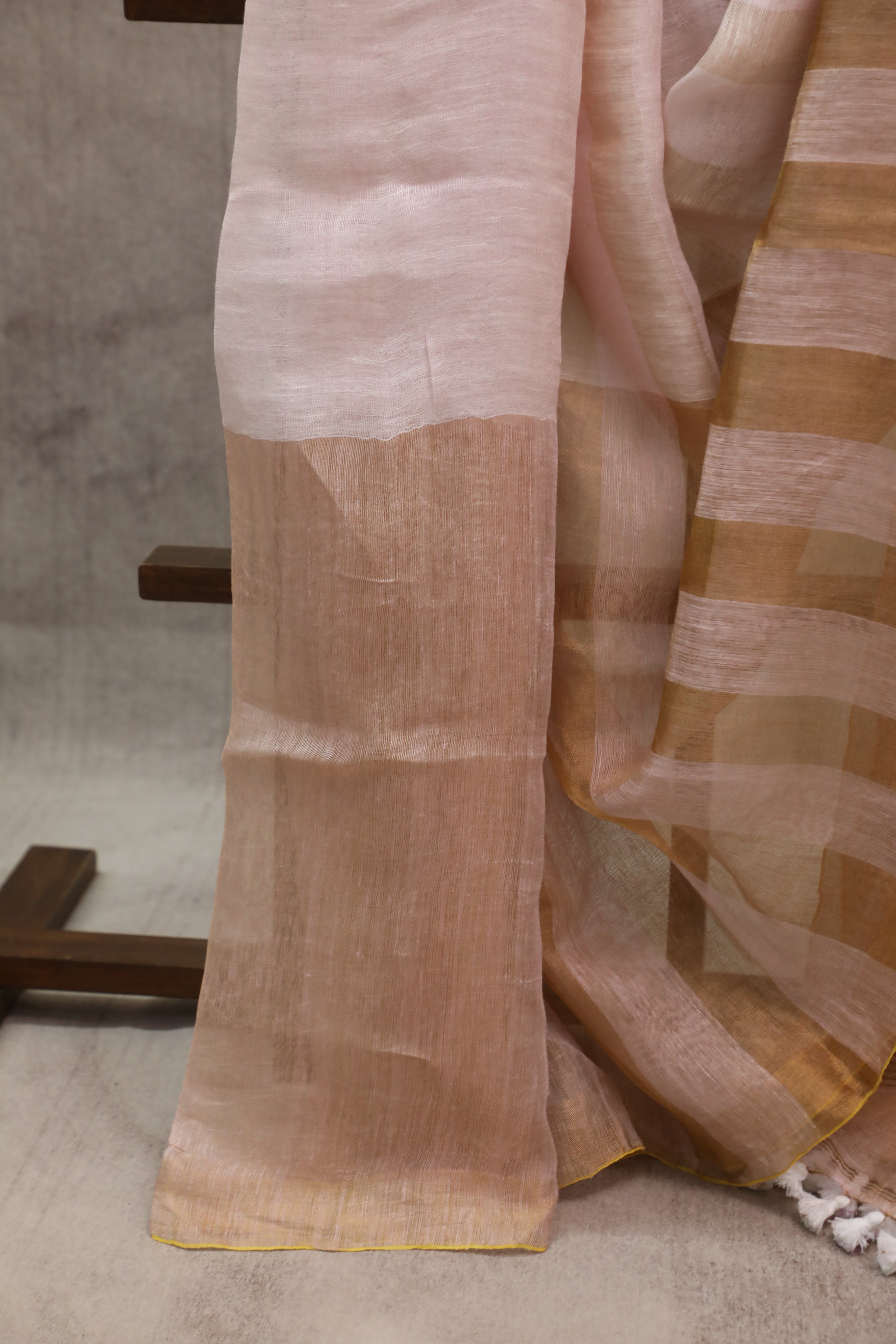 Pastel Pink Plain Linen Saree With Tassels-SRPPPLS158