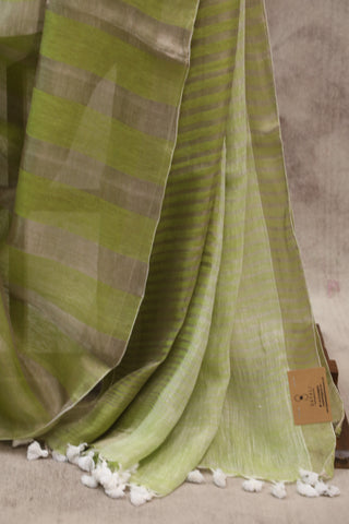 Green Plain Linen Saree With White Tassels-SRGPLS157