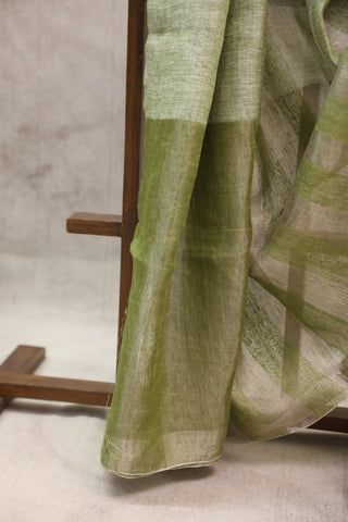 Green Plain Linen Saree With White Tassels-SRGPLS164