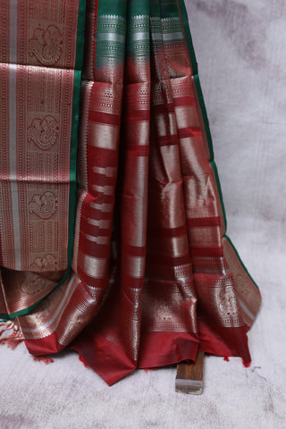 Dark Green  Kanjeevaram Silk Saree-SRDGKSS392