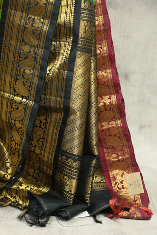 Green Gadwal Silk Saree - SRGGSS372