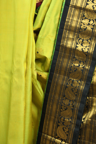 Green Gadwal Silk Saree - SRGGSS372