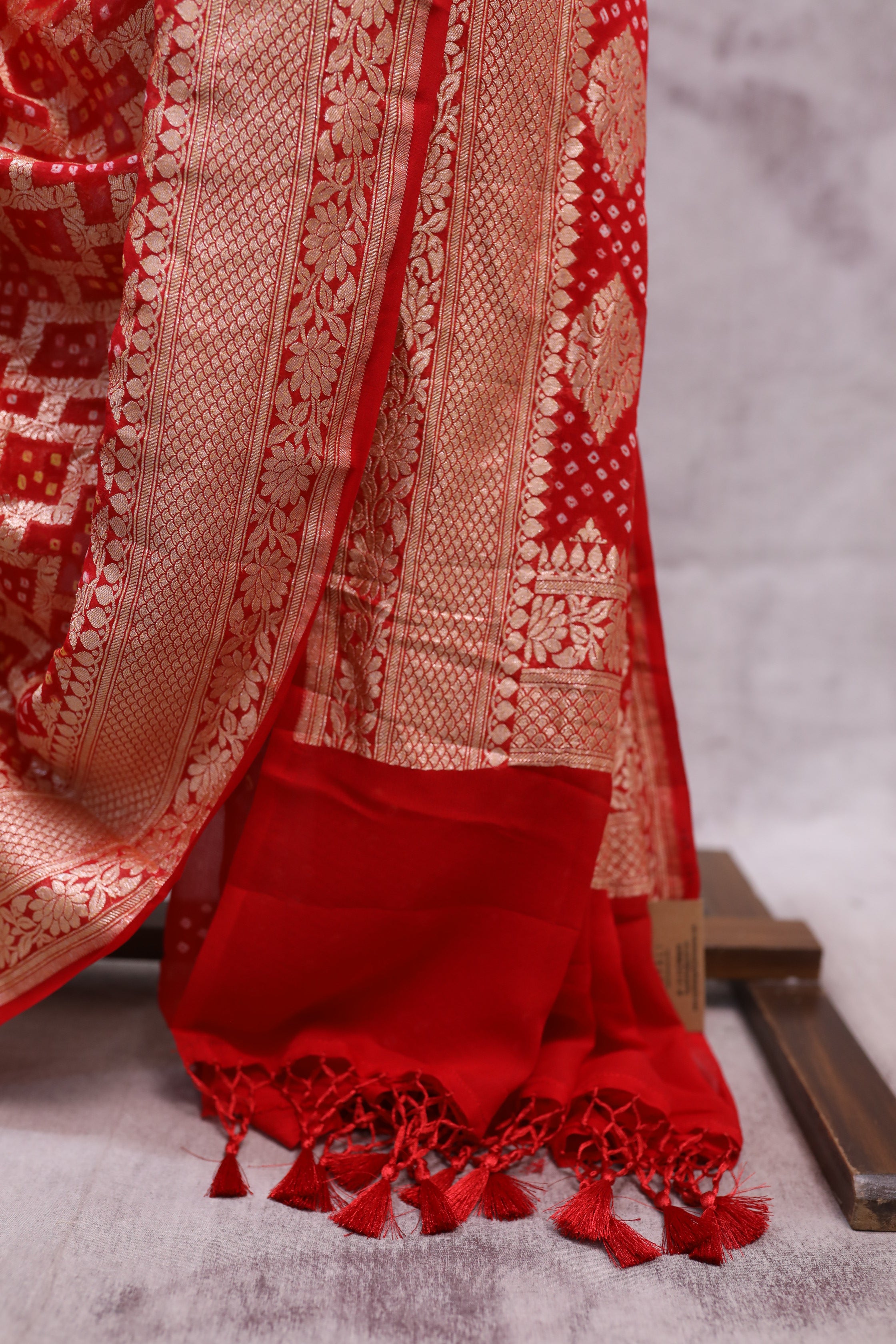 Red Bandhani Georgette Banarasi Silk Saree - SRRBGBSS419