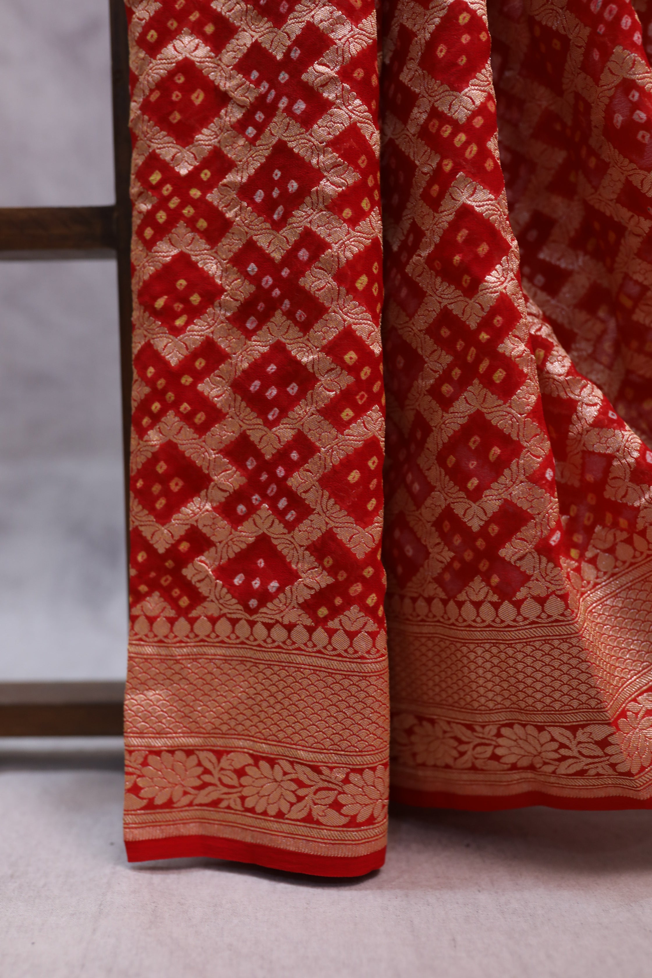 Red Bandhani Georgette Banarasi Silk Saree - SRRBGBSS419