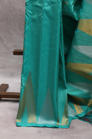 Green Gadwal Silk Saree - SRGGSS378