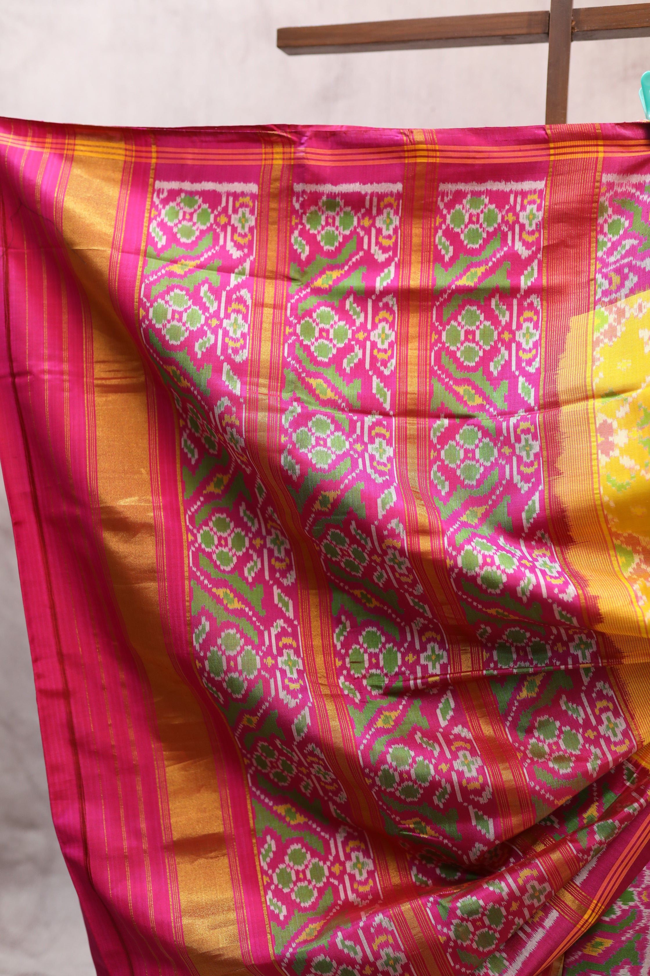 Yellow Rajkot Patola Silk Saree - SRYRPSS194