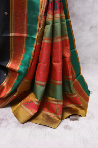 Black Kanjeevaram Silk Saree-SRBKSS382