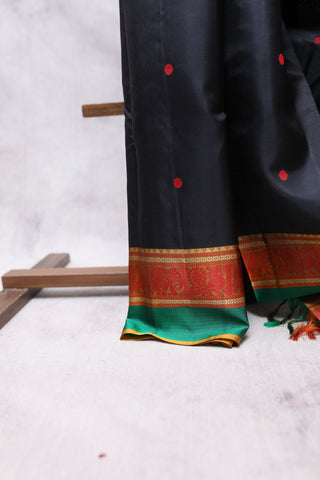 Black Kanjeevaram Silk Saree-SRBKSS382