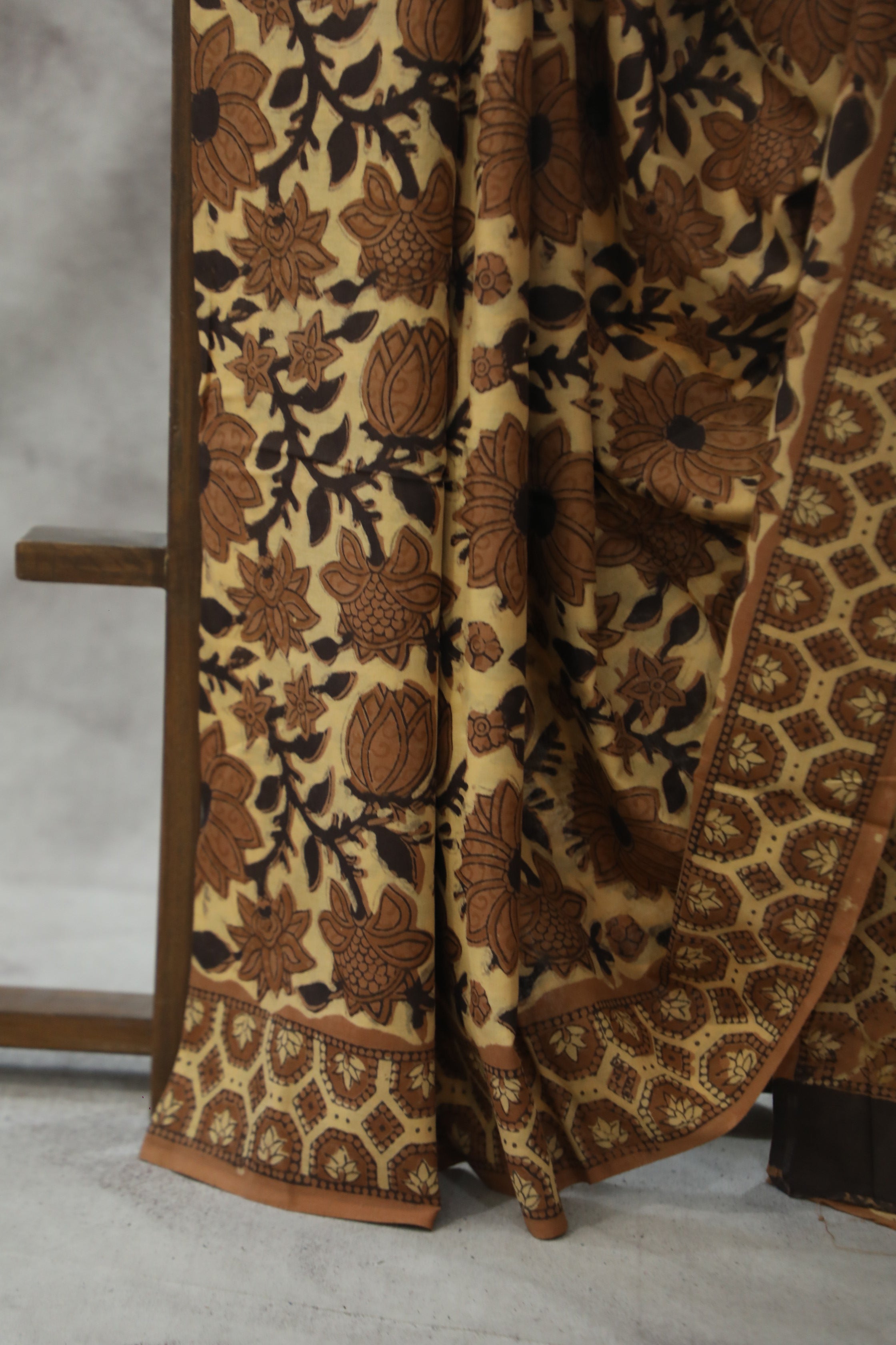 Beige HBP Cotton Saree - SRBCS1773