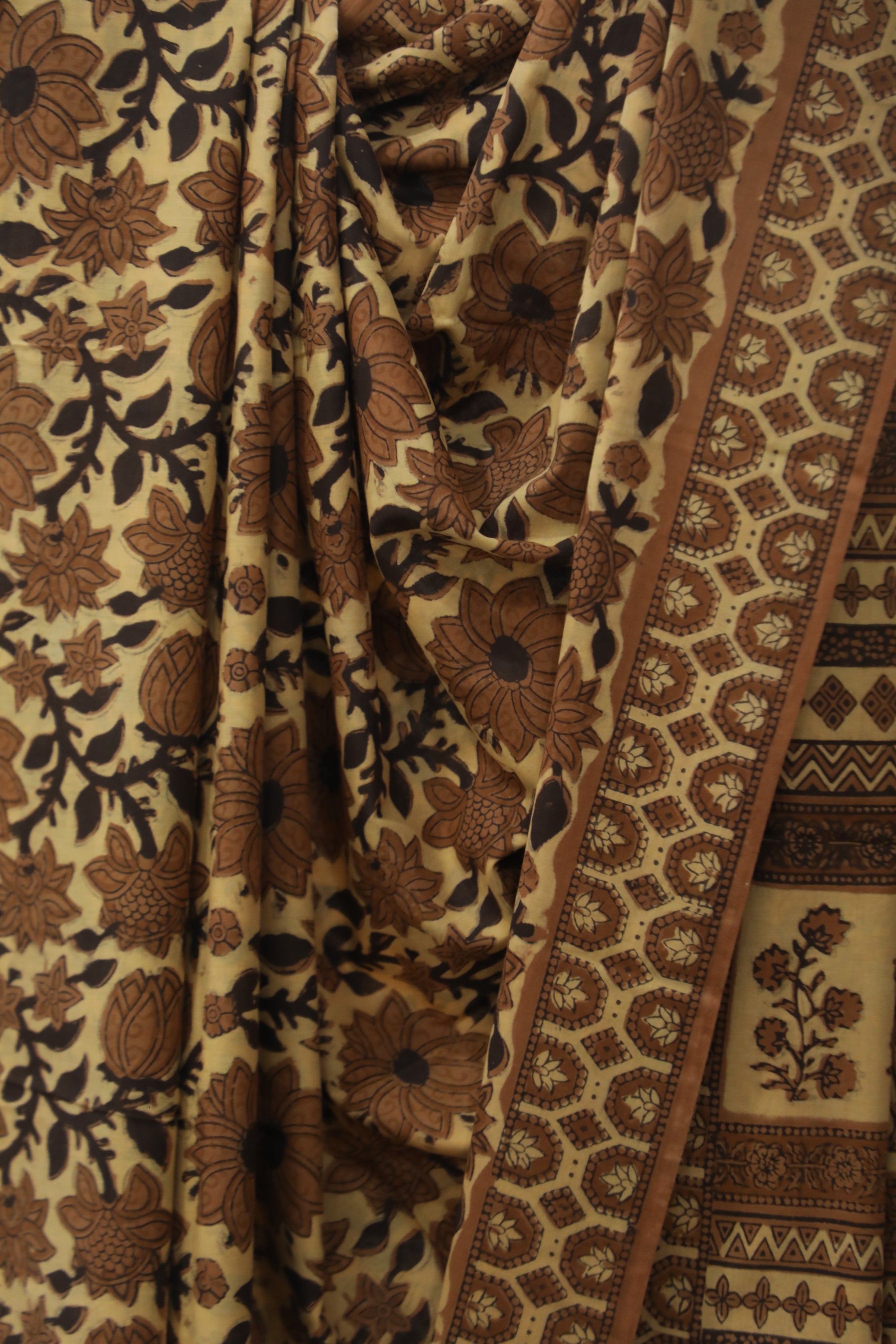 Beige HBP Cotton Saree - SRBCS1773