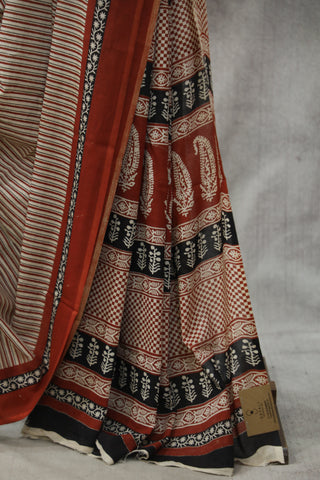 Red HBP Cotton Saree - SRRCS1795