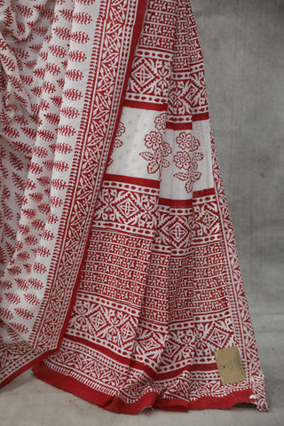 Red HBP Cotton Saree - SRRCS1814