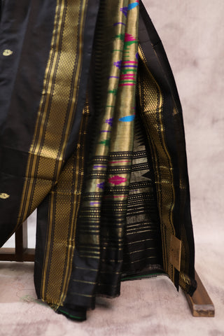 Black Silk Paithani Saree - SRBSCPS428