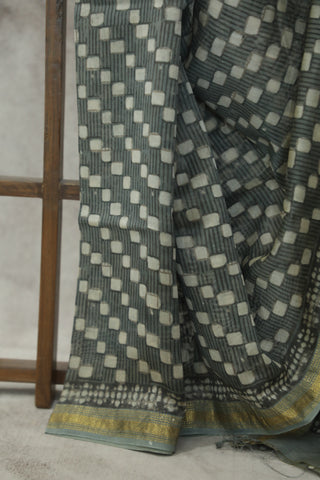 Grey HBP Cotton Silk Chanderi Saree With Maheshwari Border - SRGCSCS592