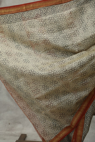 Cream HBP Cotton Silk Saree With Maheshewari Border - SRCCSS895