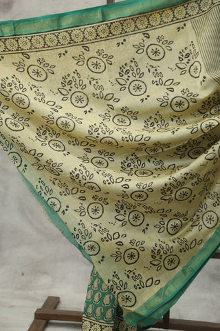 Green HBP Cotton Silk Saree With Maheshwari Border - SRGCSS873